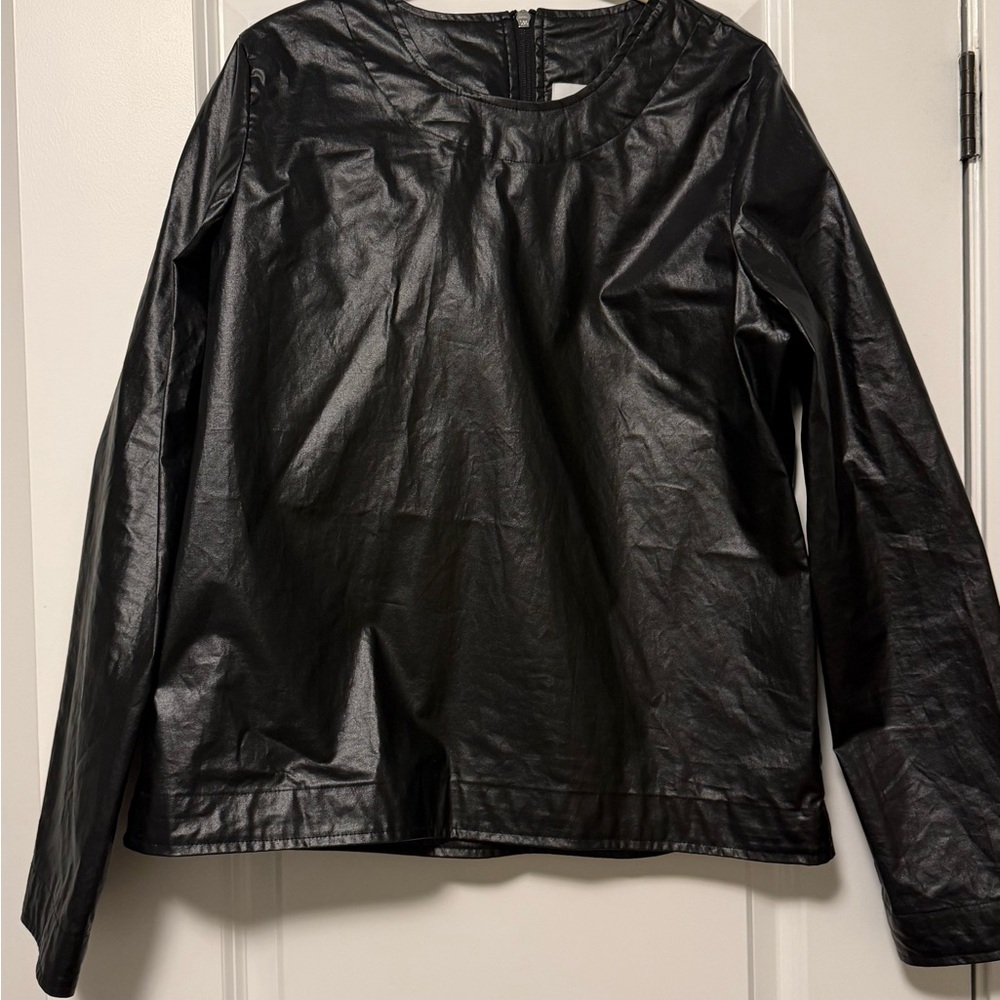 EUC Luxton Shirt size M